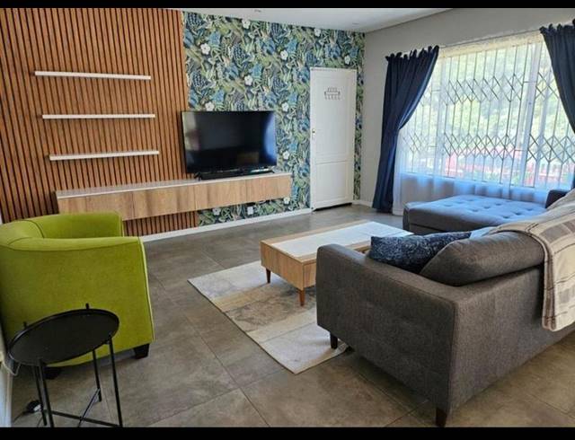 3 BEDROOM TOWNHOUSE FOR SALE IN DAWNCLIFFE